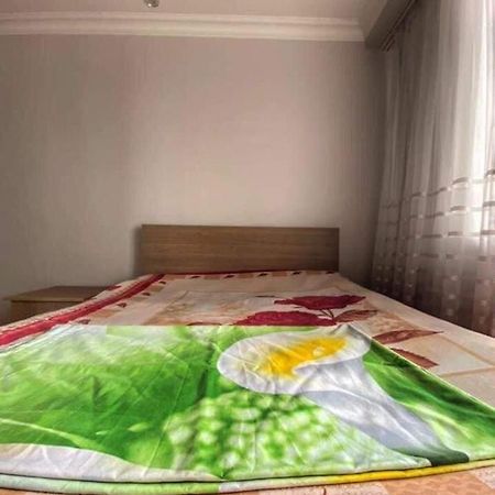 Apartment Dolphin Batumi Esterno foto