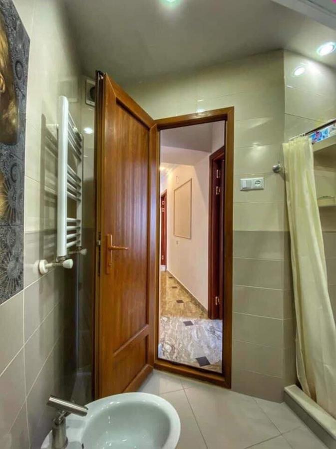 Apartment Dolphin Batumi Esterno foto